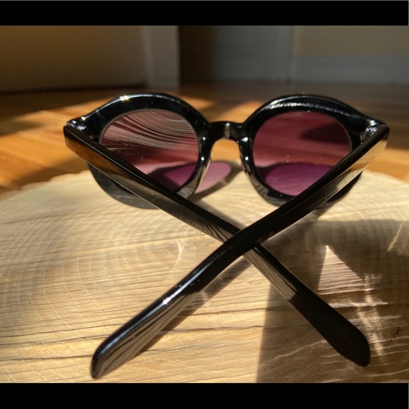 Sunglasses - Picture 3 of 3